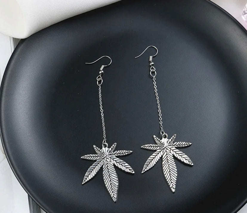 Hemp Leaf Earrings